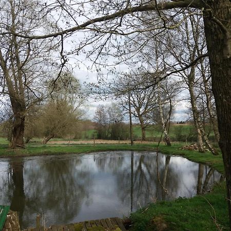 Le Sentier Des Etangs Apartment Barsy Bagian luar foto